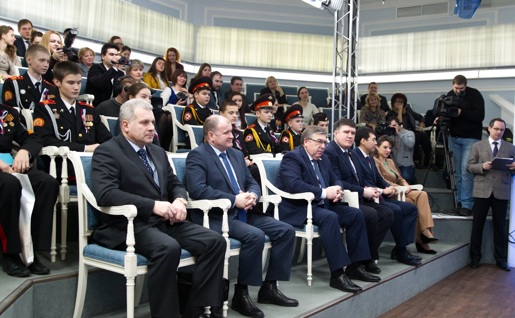 Вручение паспортов юным участникам Всероссийской акции «Мы – граждане России!»