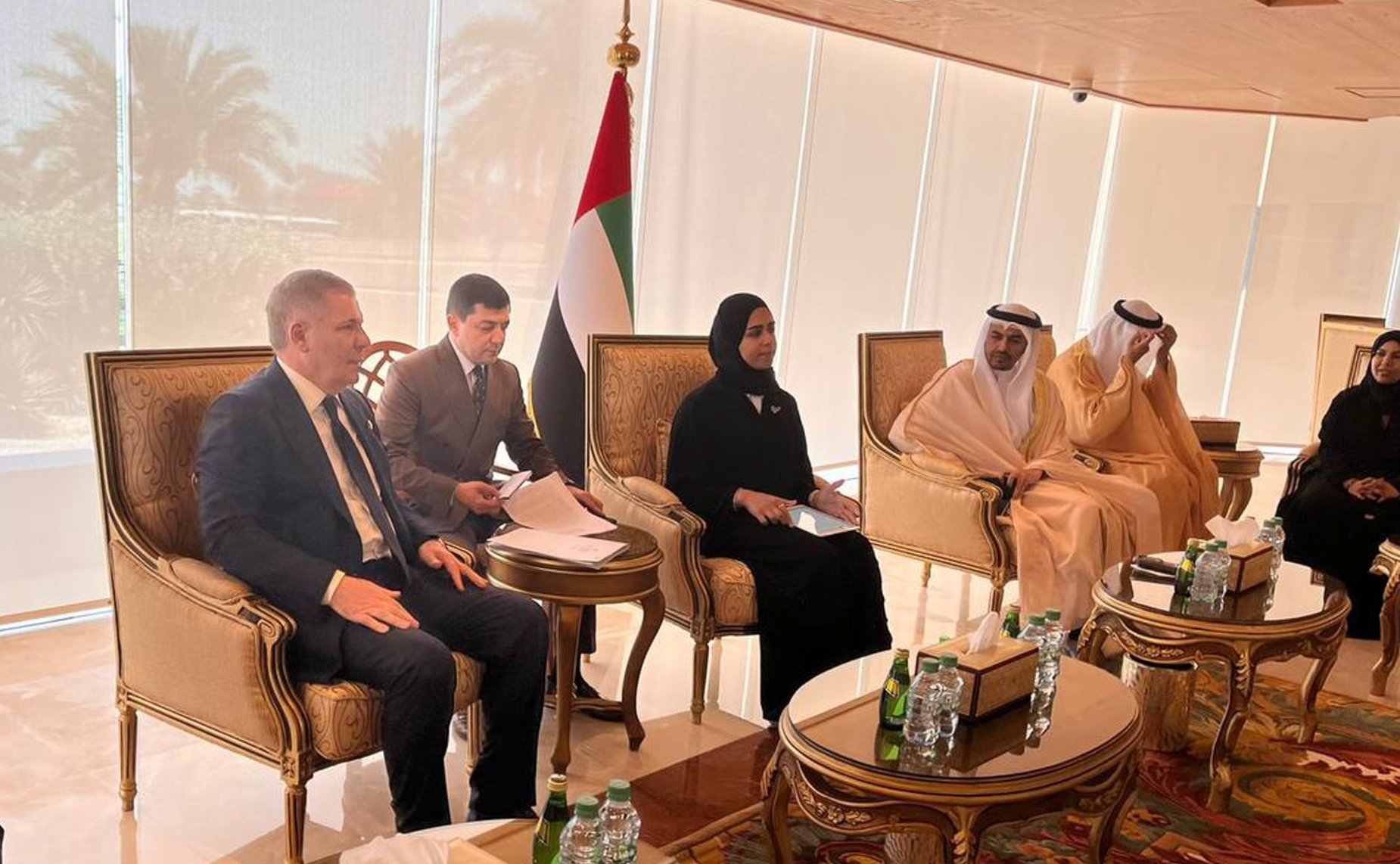 Встреча сенаторов РФ — членов группы по сотрудничеству Совета Федерации с Федеральным национальным советом ОАЭ с членами группы дружбы «ОАЭ-Россия» Федерального национального совета во главе с депутатом Сарой Фалакназ