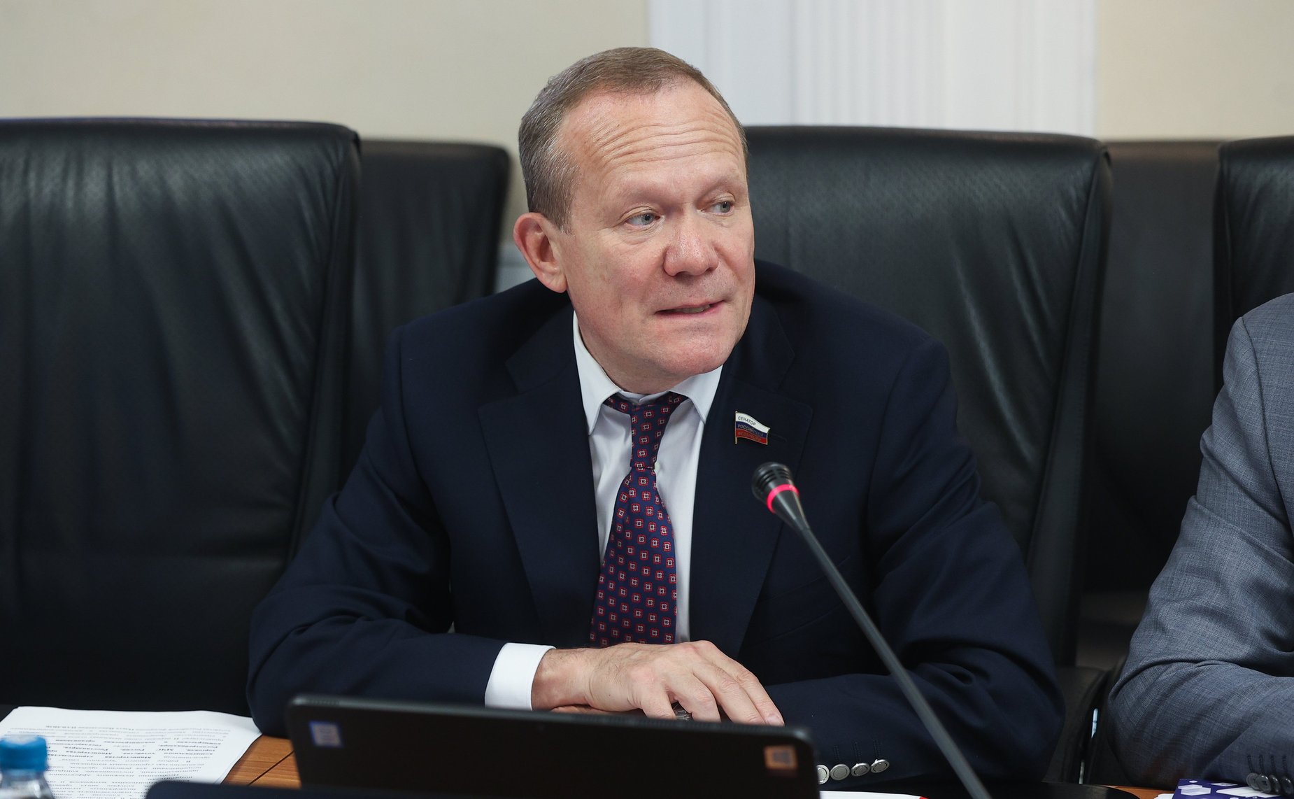 Виктор Зобнев