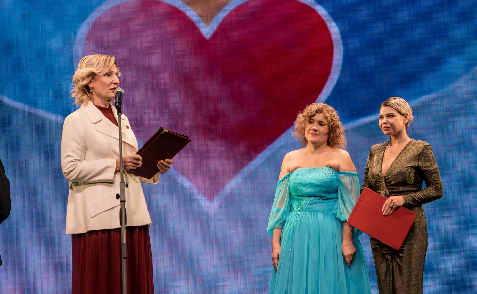 Инна Святенко приняла участие в благотворительном мероприятии – концерте Творческого коллектива детей и молодежи с нарушениями слуха «Ангелы Надежды»