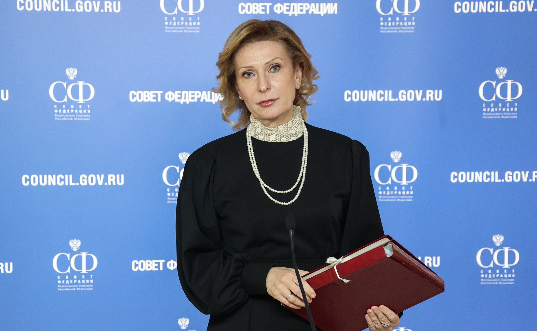 Инна Святенко