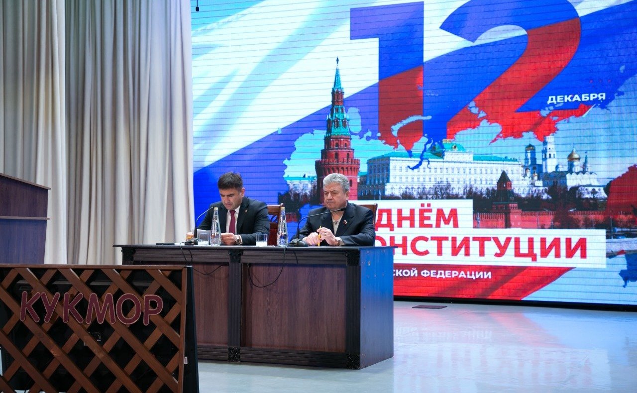 Геннадий Емельянов вручил медаль «За проявленное мужество» юному герою в Республике Татарстан