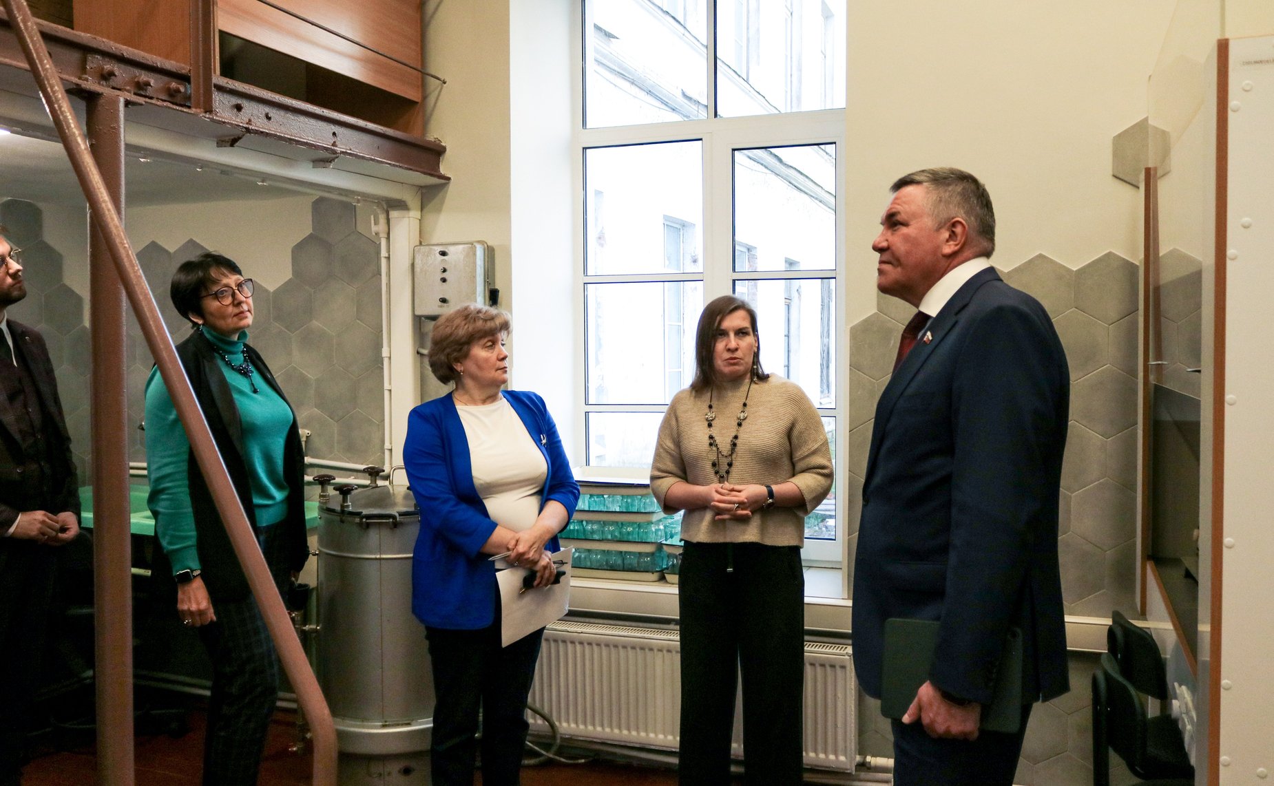 В ходе рабочей поездки первый заместитель председателя Комитета СФ по аграрно-продовольственной политике и природопользованию Олег Кувшинников посетил Санкт-Петербургский государственный лесотехнический университет (СПбГЛТУ)