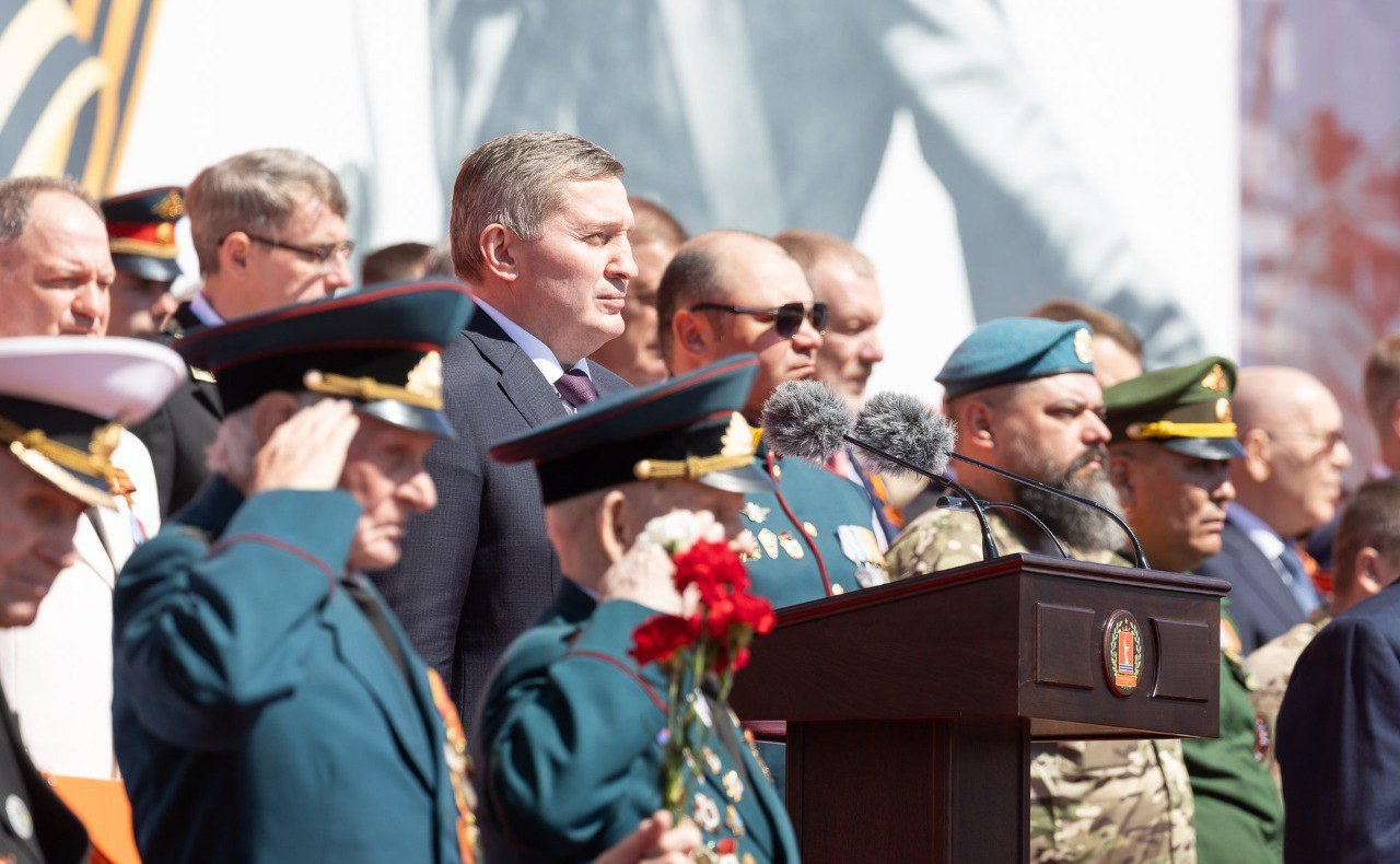 Николай Семисотов принял участие в торжественных мероприятиях в день 80-летия Великой Победы в городе-герое Сталинграде
