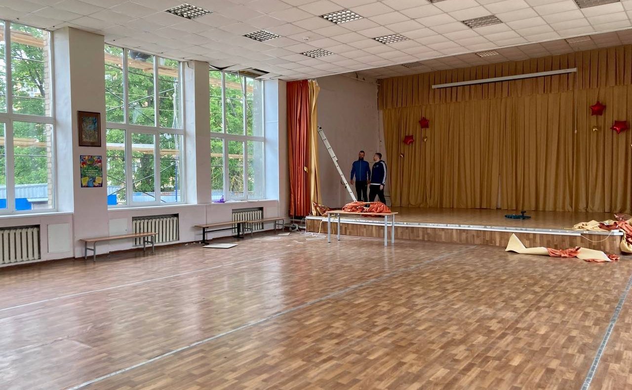 Анатолий Артамонов проконтролировал ход строительства и капремонта школ в Калуге