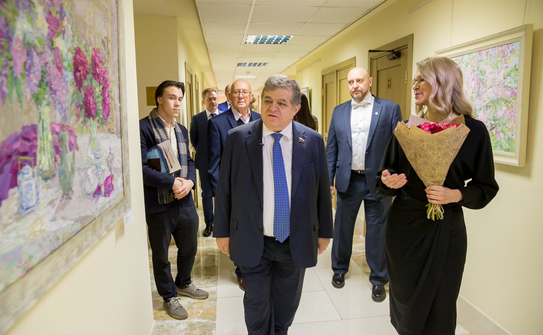 Открытие в Совете Федерации художественной выставки «Подмосковные вечера»