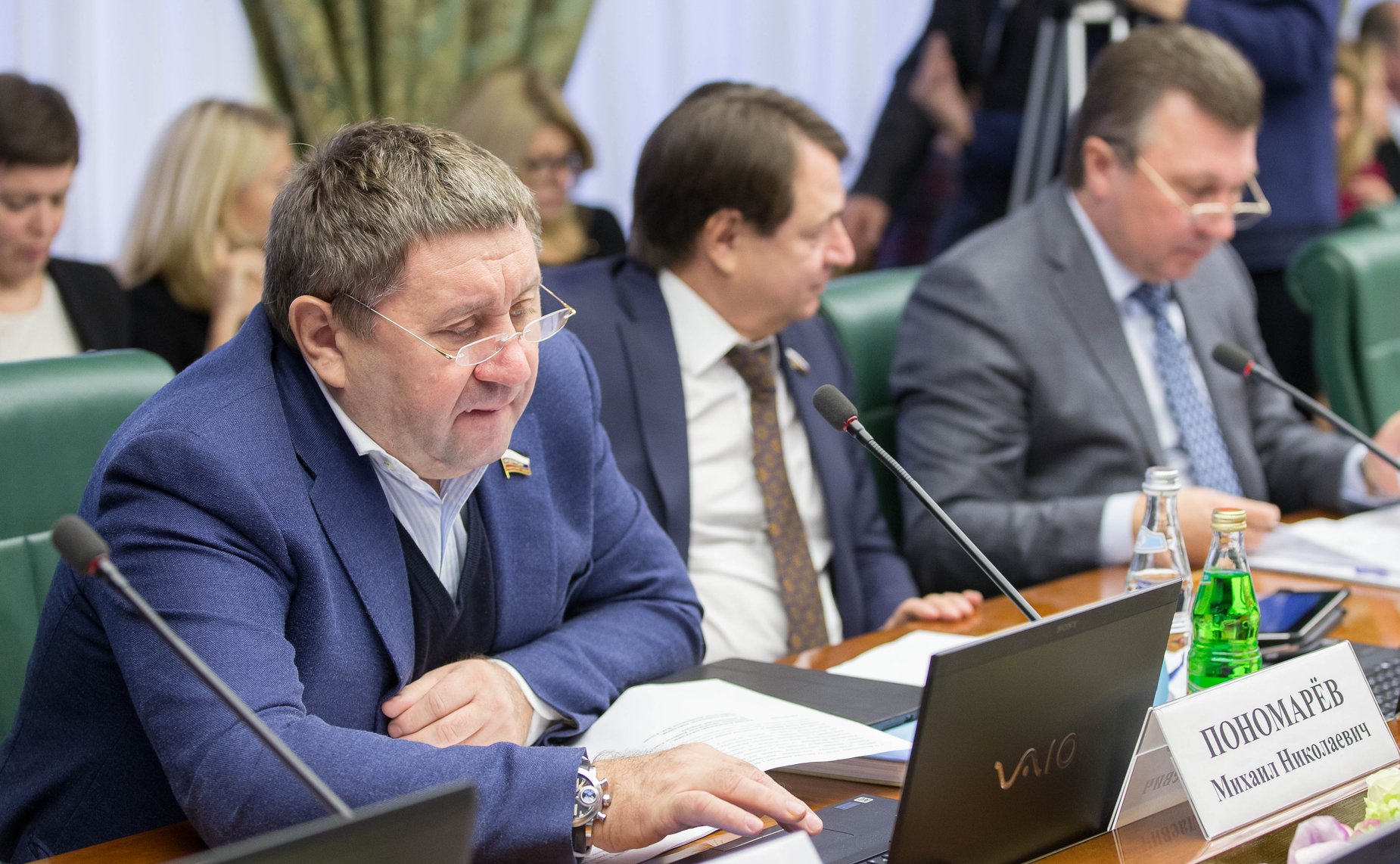 М. Пономарев Заседание Комитета Совета Федерации по экономической политике