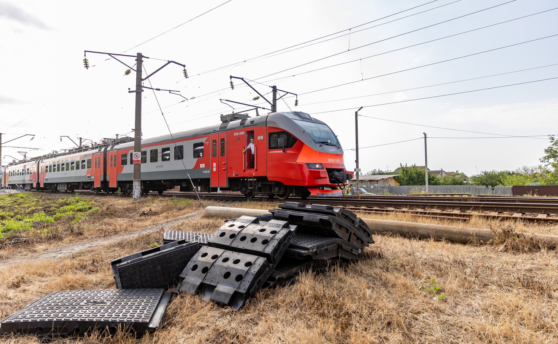 Первый заместитель Председателя СФ Андрей Яцкин в рамках рабочей поездки в Ростовскую область осмотрел объекты социальной и транспортной инфраструктуры и провел заседания рабочей группы по вопросам комплексного развития г. Таганрога