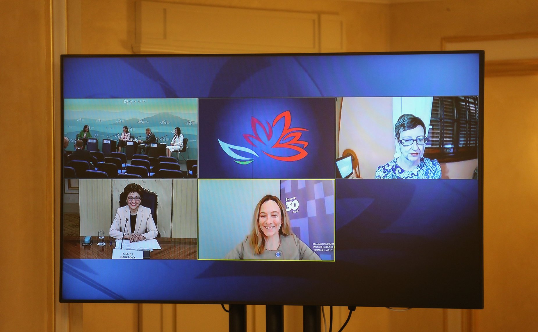 Галина Карелова приняла участие в VII Восточном экономическом форуме