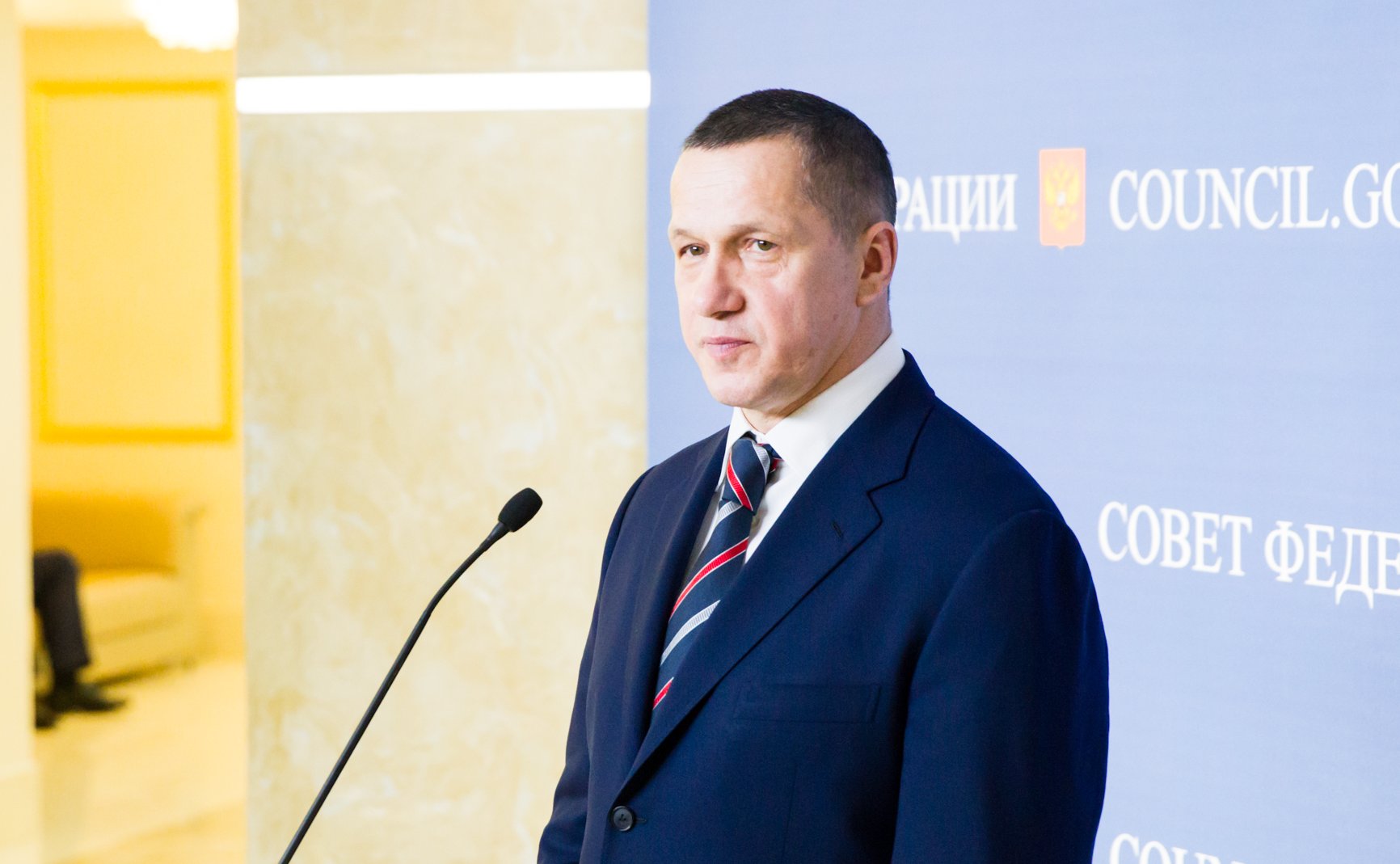 Трутнев, подход