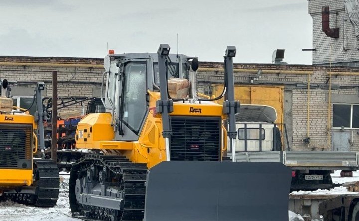 Маргарита Павлова в ходе работы в регионе посетила одно из машиностроительных предприятий, производящих тяжелую гусеничную технику и специальную технику