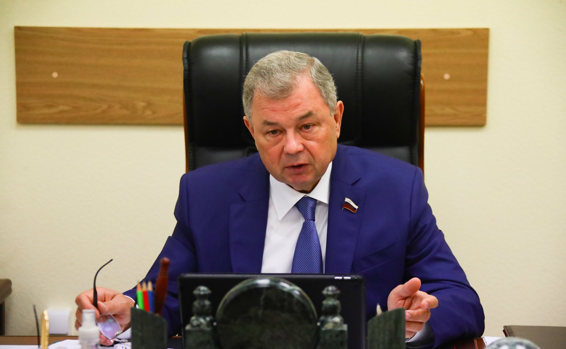 Анатолий Артамонов