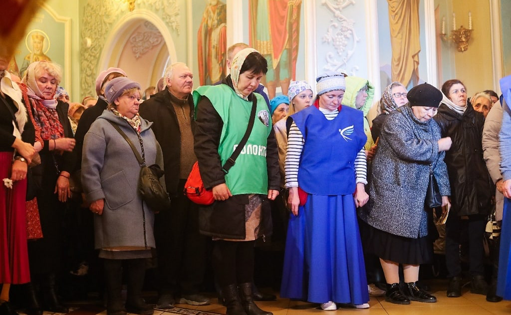 Маргарита Павлова приняла участие в литургии, прошедшей в честь десятилетия со дня создания Челябинской митрополии и Соборного празднования южноуральских святых, а также в молебне о российском воинстве