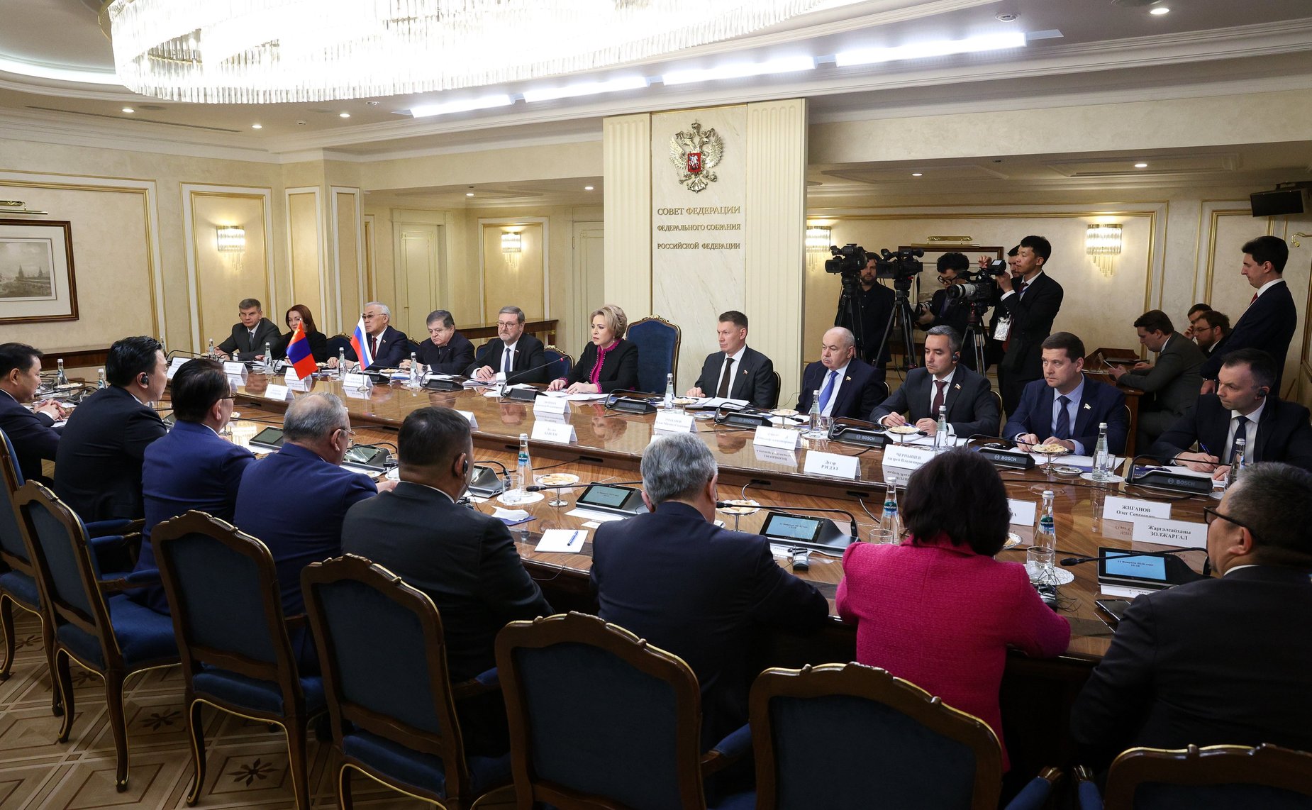 Валентина Матвиенко провела встречу с Председателем Великого Государственного Хурала Монголии Ням-Осорын Учралом