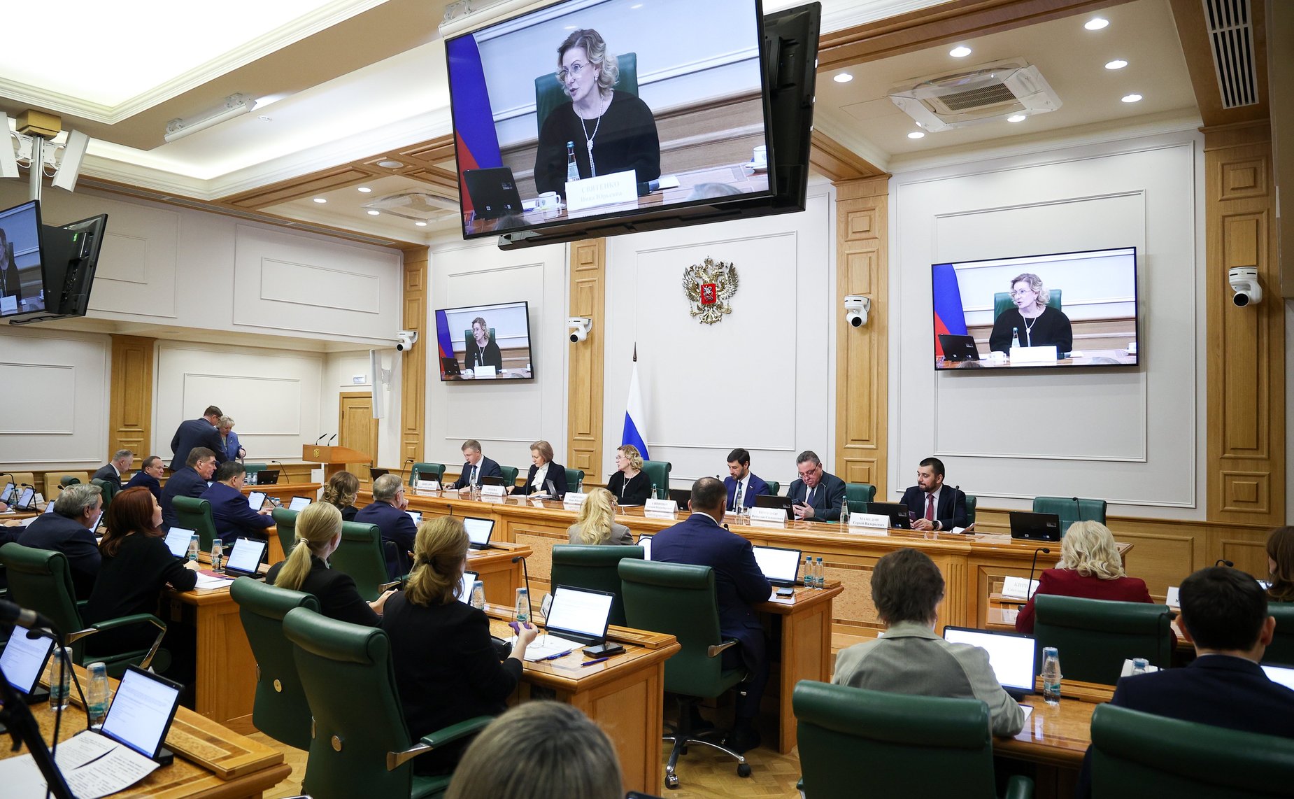 Совместное расширенное заседание Комитета СФ по социальной политике и Комитета СФ по Регламенту и организации парламентской деятельности по вопросу подготовки и проведения «правительственного часа»