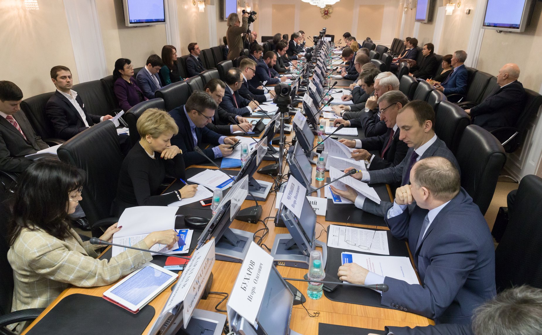 «Круглый стол» в СФ по проблемам и перспективам развития малого и среднего предпринимательства в современных условиях