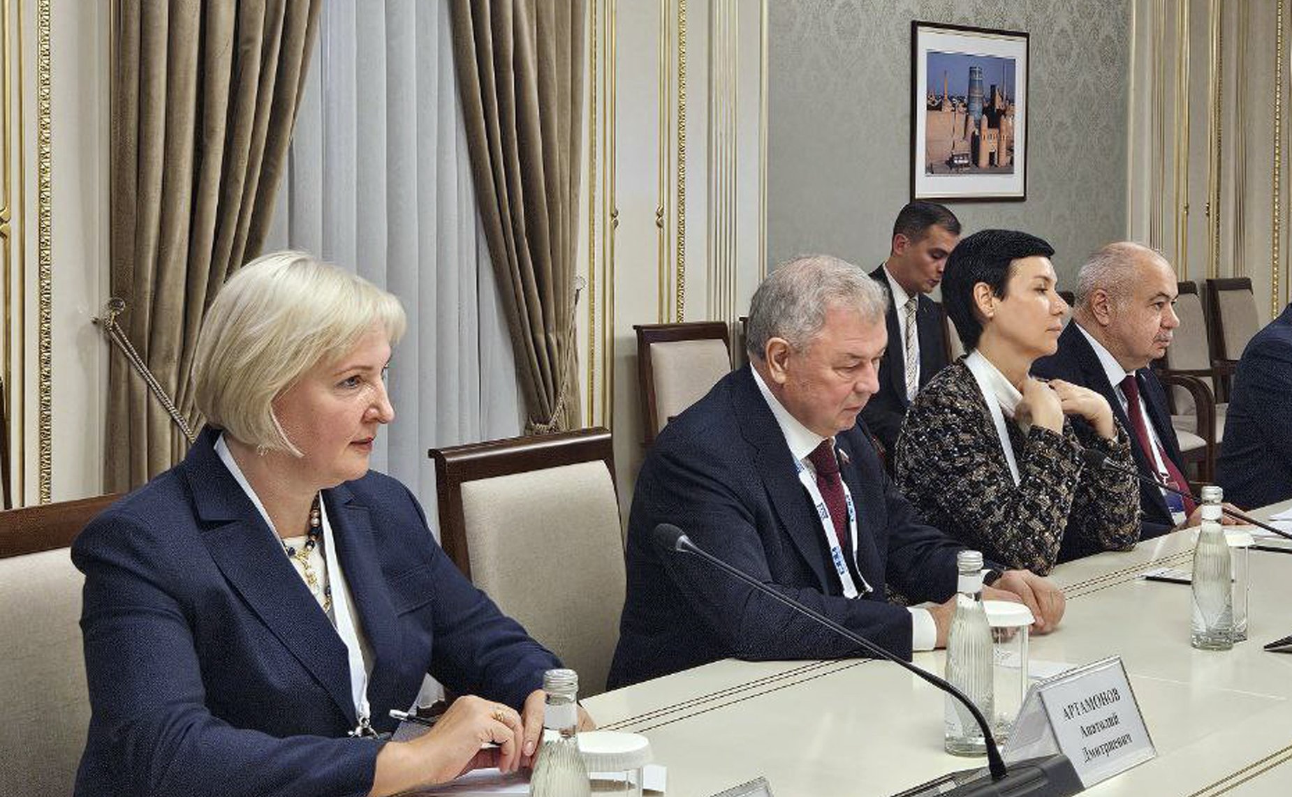 На полях миссии наблюдения прошла встреча сенаторов РФ с Министром культуры Республики Узбекистан Озодбеком Назарбековым