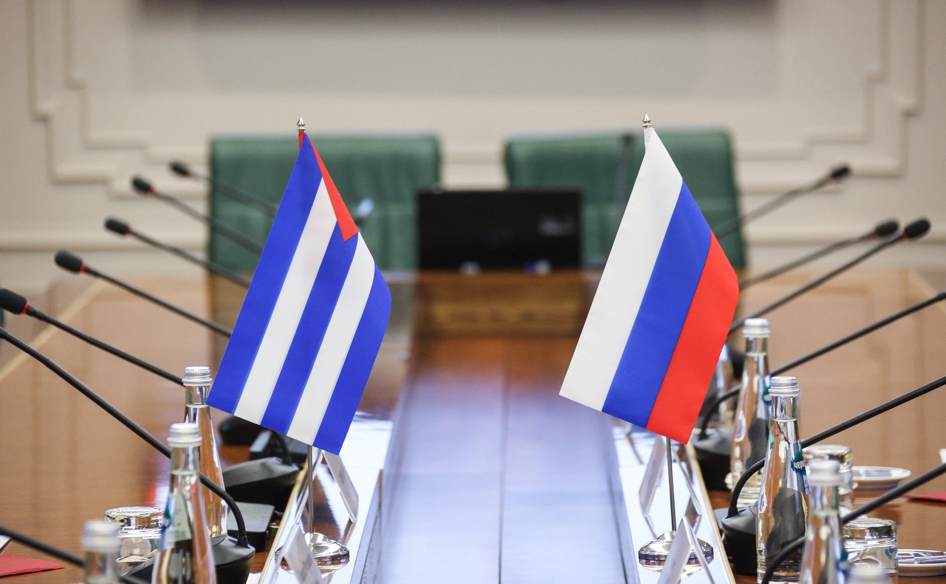 Встреча председателя Комитета Совета Федерации по международным делам Григория Карасина с Заместителем Министра иностранных дел Республики Куба Карлосом Фернандесом де Коссио
