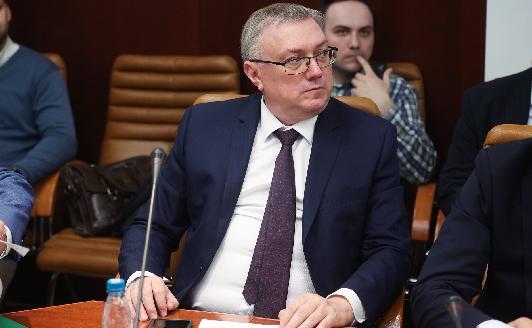 Круглый стол на тему «О реализации мер по обеспечению транспортной независимости РФ за счет расширения производства отечественной авиационной техники»