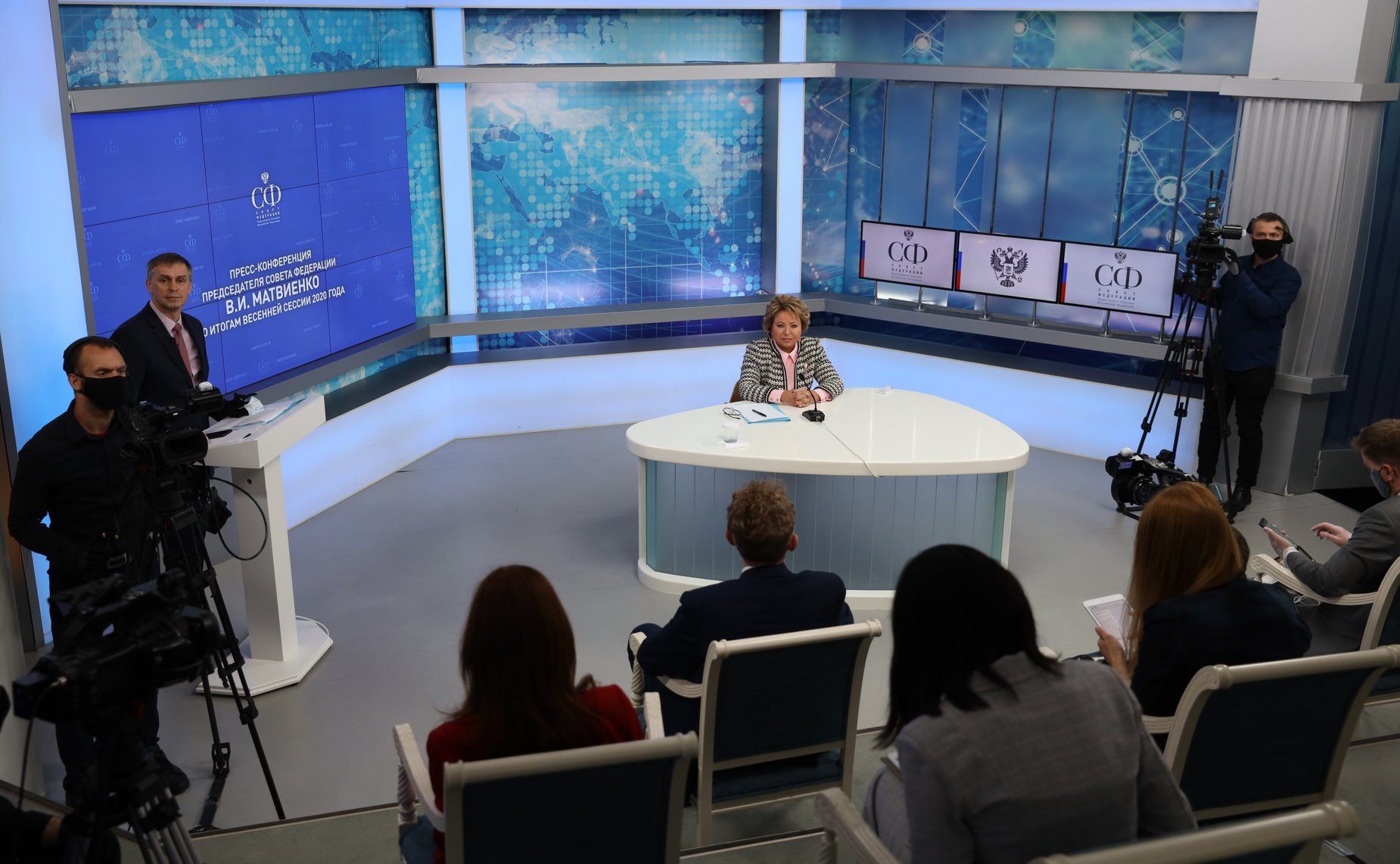 Пресс-конференция Председателя СФ В. Матвиенко по итогам весенней сессии