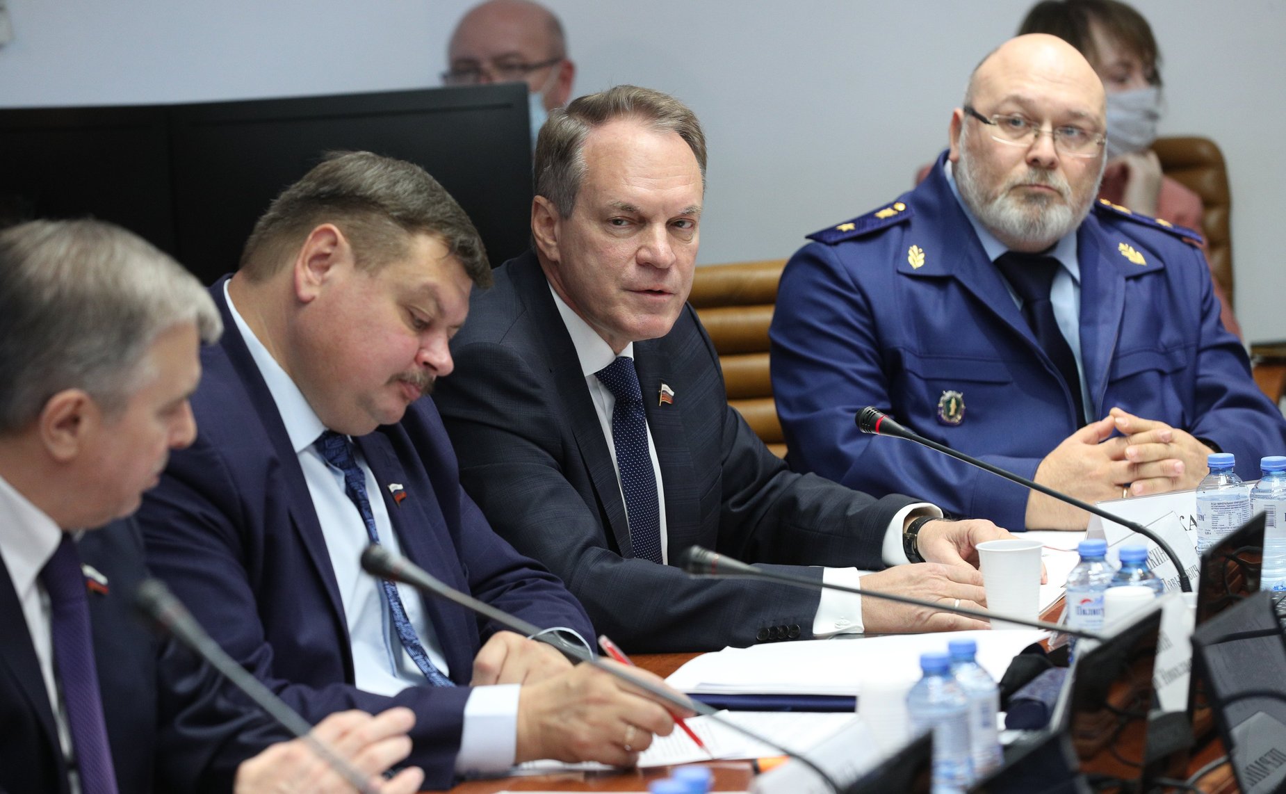 Совещание Комитета СФ по обороне и безопасности совместно с Комитетом СФ по конституционному законодательству и государственному строительству