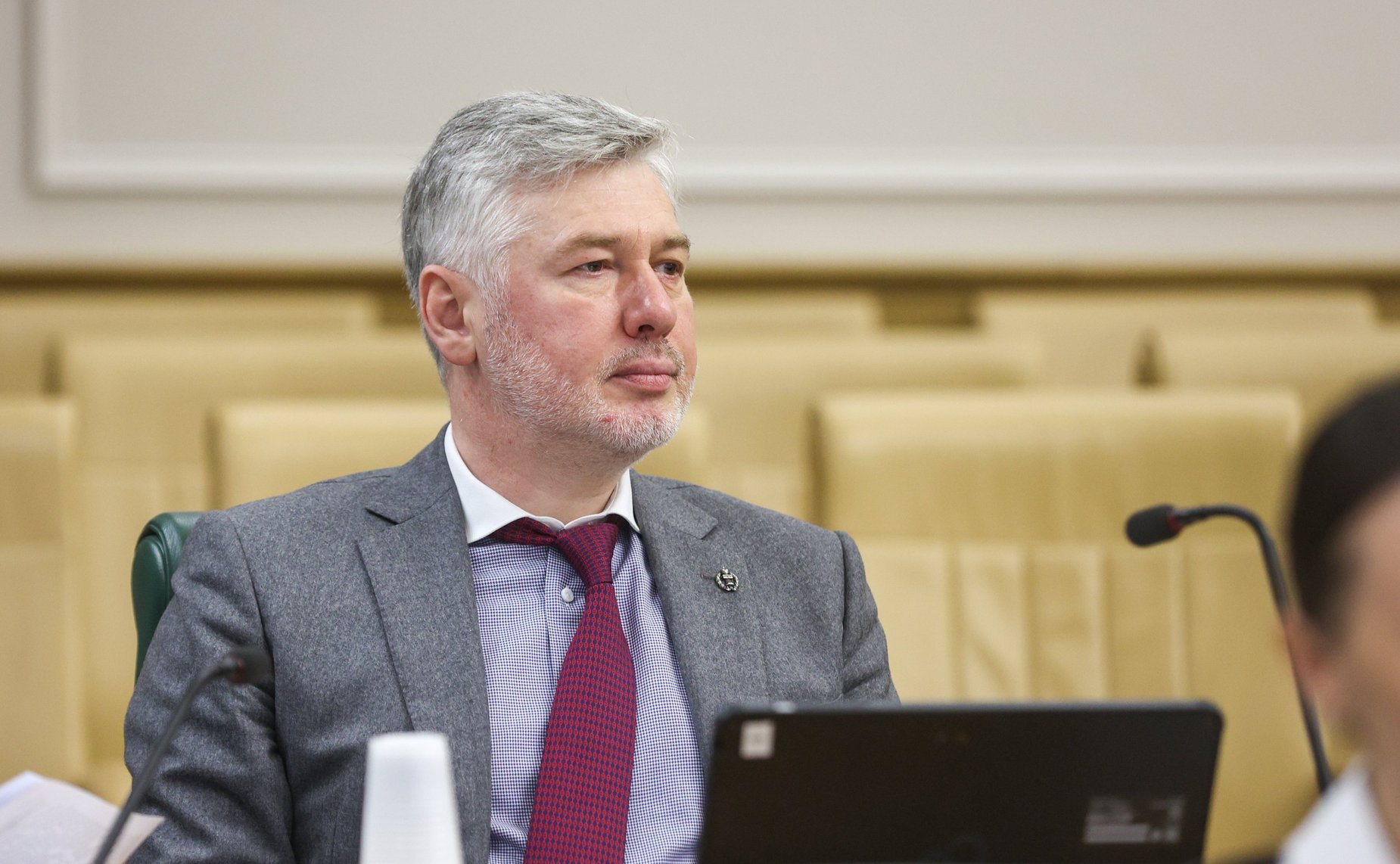 Круглый стол на тему «Особый порядок привлечения к административной ответственности судей и иных должностных лиц, выполняющих определенные государственные функции»