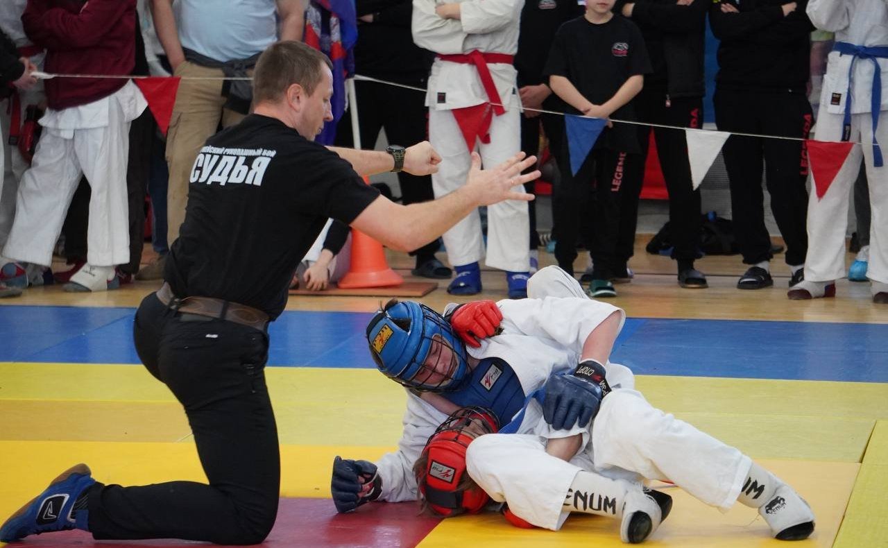 Светлана Кириллова приняла участие в церемонии награждения победителей и призеров Всероссийского турнира по армейскому рукопашному бою среди детей и подростков в Костроме