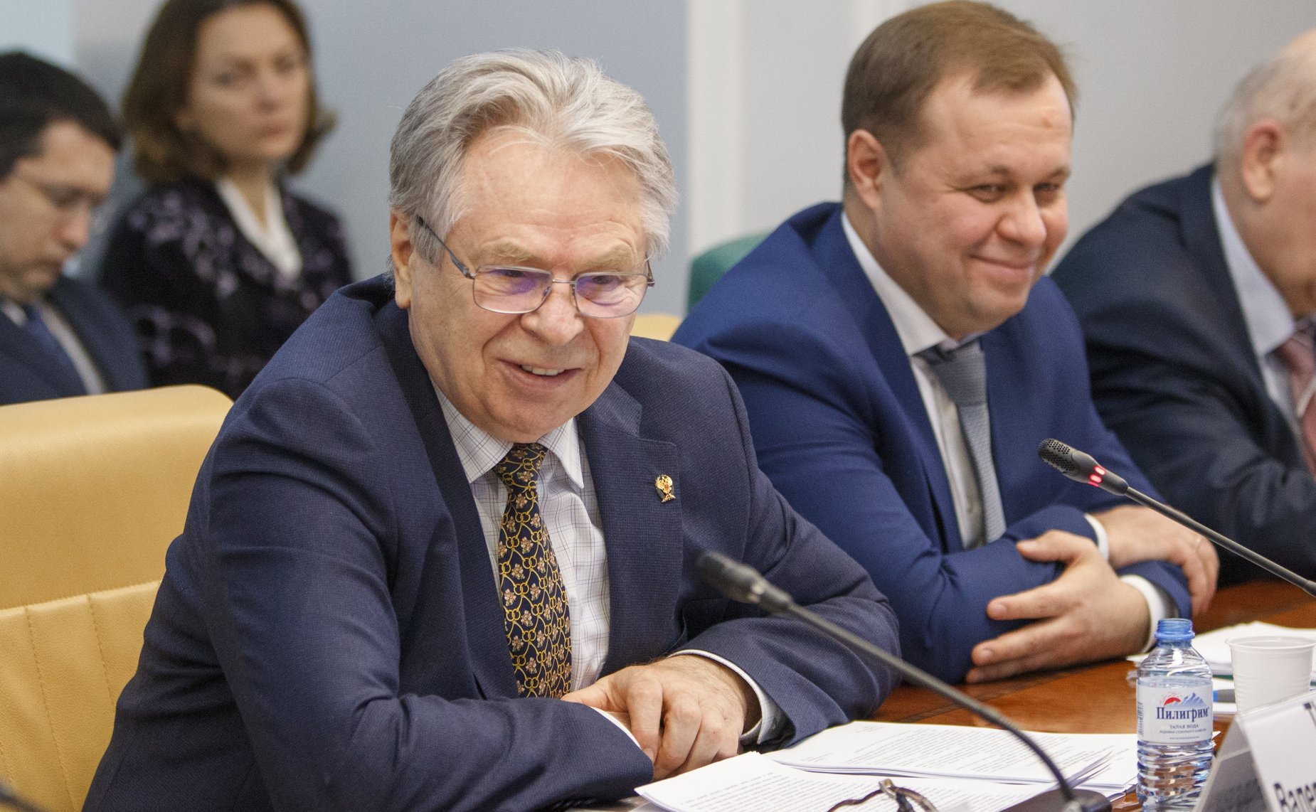 «Круглый стол» на тему «Об укреплении российской гражданской идентичности на основе духовно-нравственных ценностей народов РФ, исторических и национально-культурных традиций»