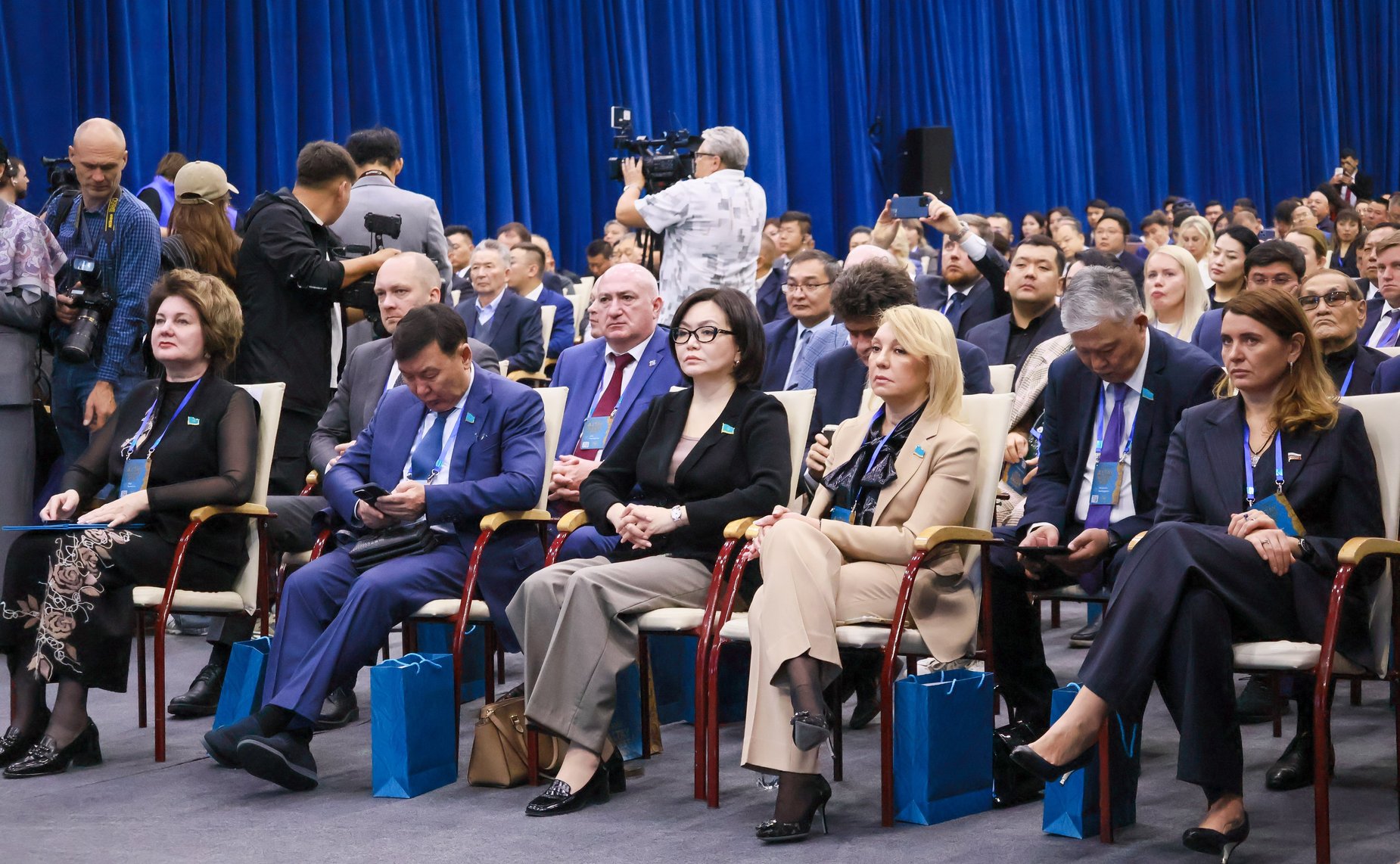 Делегация Совета Федерации приняла участие в проходящем в Усть-Каменогорске пленарном заседании Международного инвестиционного форума «Алтай Инвест-2025»