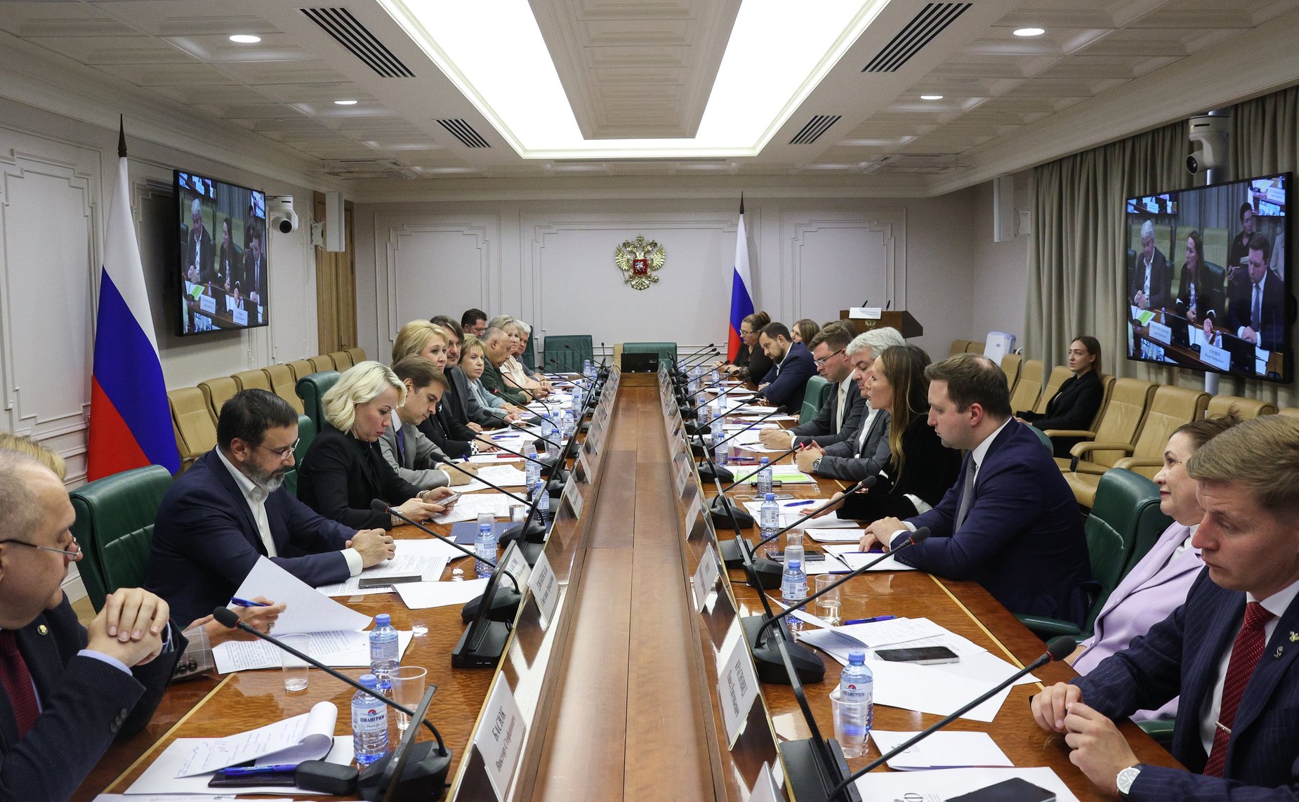 Круглый стол Комитета СФ по науке, образованию и культуре «Образ педагога и наставника в кинематографе, СМИ и рекламе»