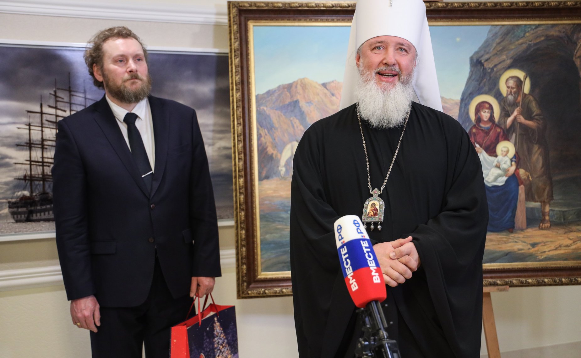 В Совете Федерации открылась выставка «Радость Рождества Христова»