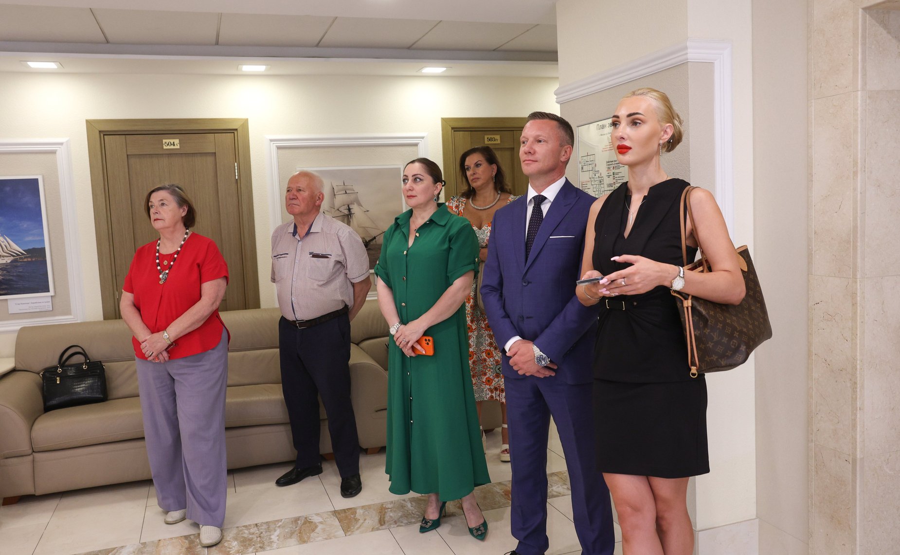 Открытие в Совете Федерации выставки творческих работ президента Международного союза художников-анималистов Сергея Ильинского-Акулова