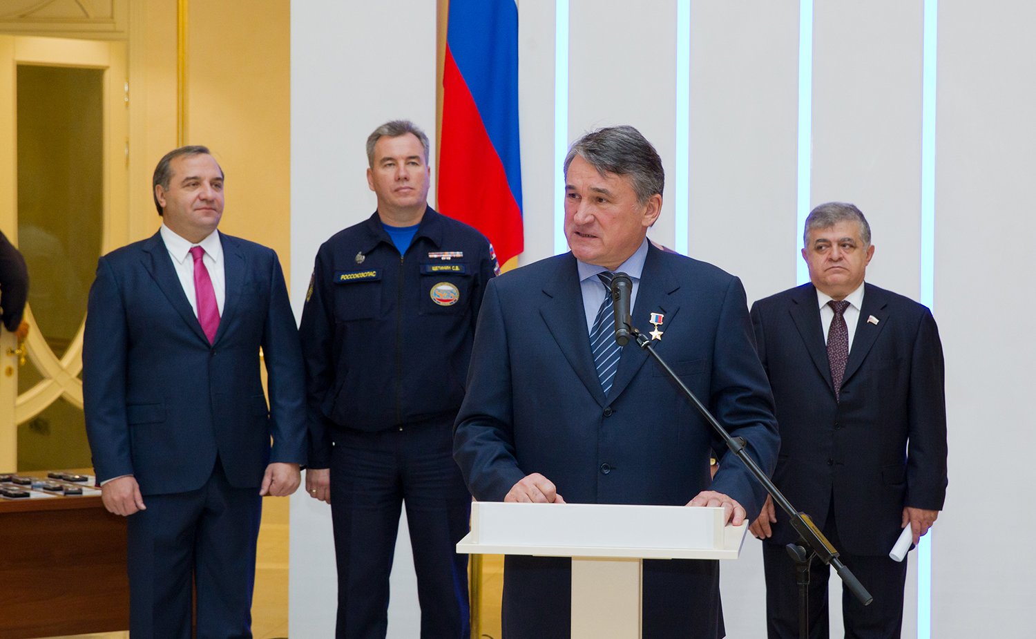 29-10 Воробьев награждение МЧС 14