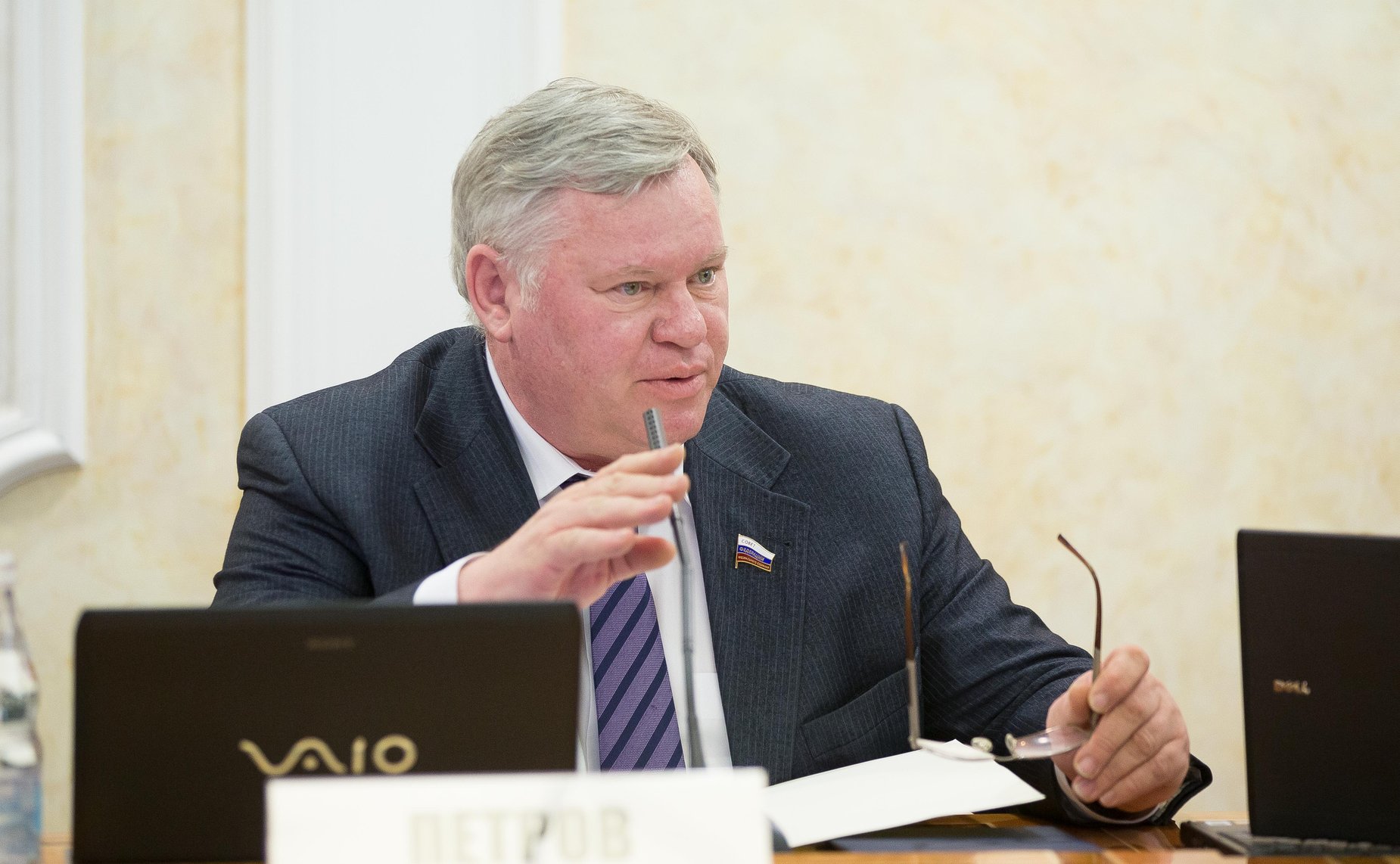 В. Петров Заседание Комитета Совета Федерации по бюджету и финансовым рынкам