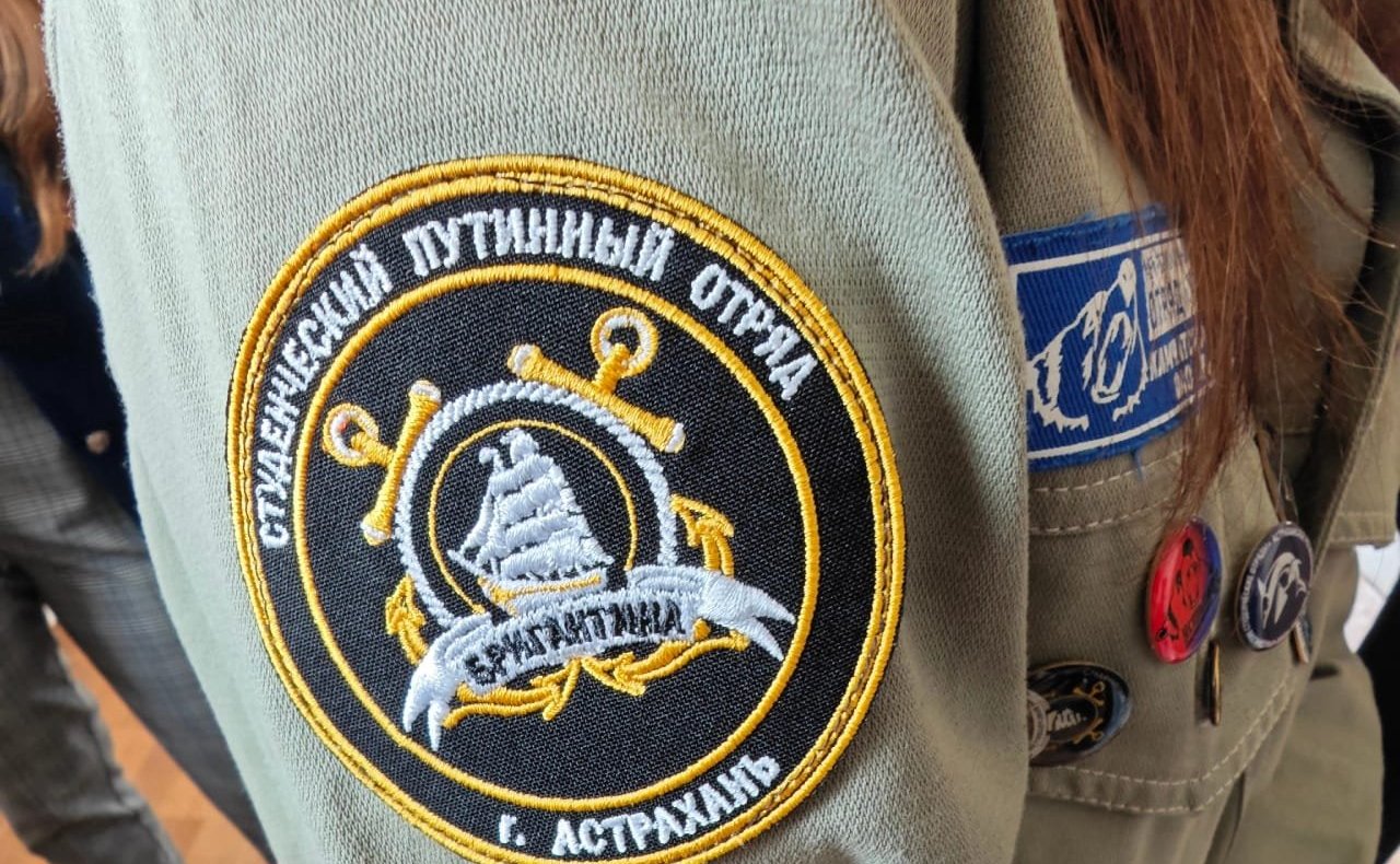 Андрей Хапочкин в ходе поездки в регион встретился с командирами студенческих трудовых отрядов