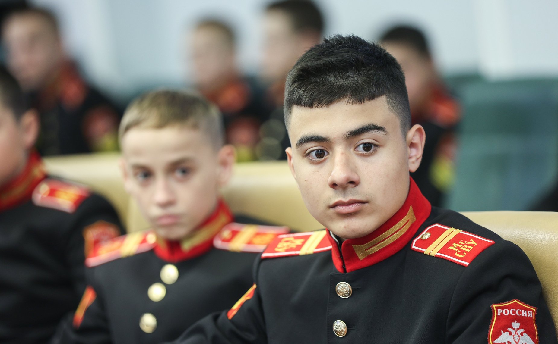 Встреча сенатора РФ Дмитрия Перминова с учащимися Суворовского училища