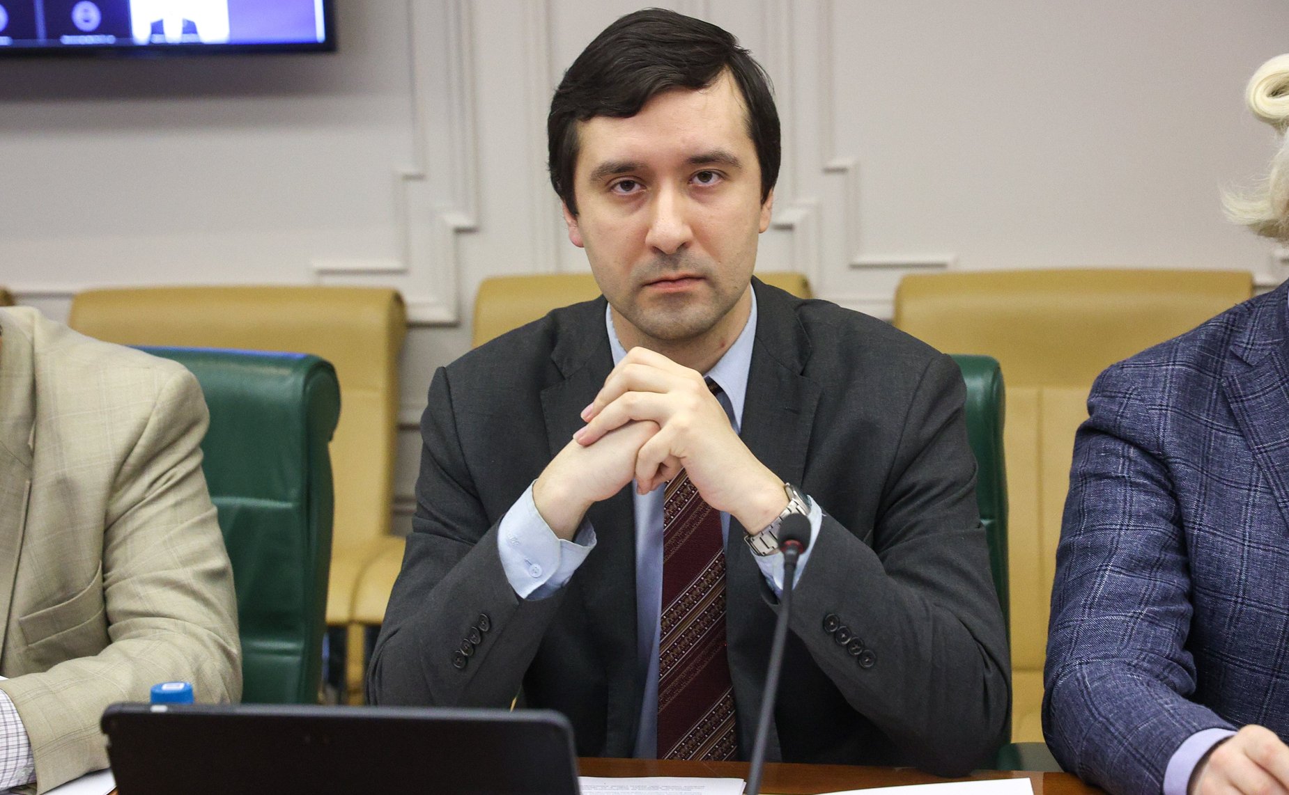 Круглый стол Комитета Совета Федерации по конституционному законодательству и государственному строительству «Проблемы доступности и реализации прав граждан на бесплатную юридическую помощь»