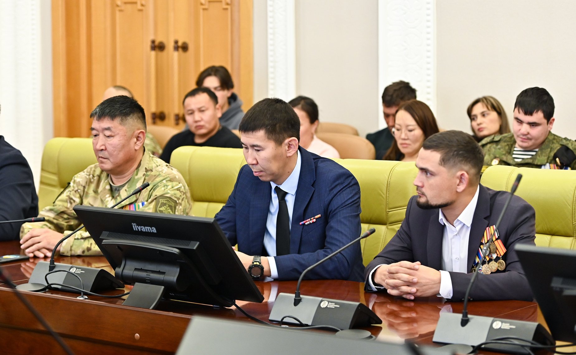 Сенаторы провели встречу с участниками программы «Патриоты Бурятии» и победителями конкурсного отбора на предоставления грантов «Агростартап»