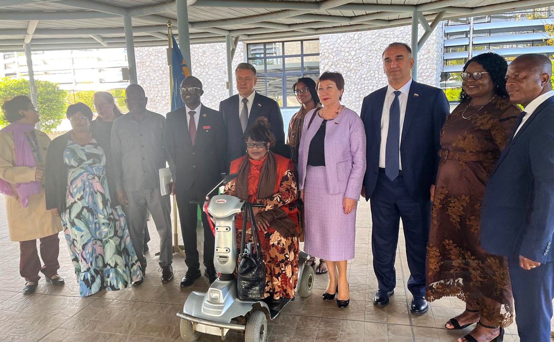 Делегация Совета Федерации во главе с Еленой Перминовой в ходе визита в Намибию была принята Председателем Национального Собрания Намибии Питером Качавиви