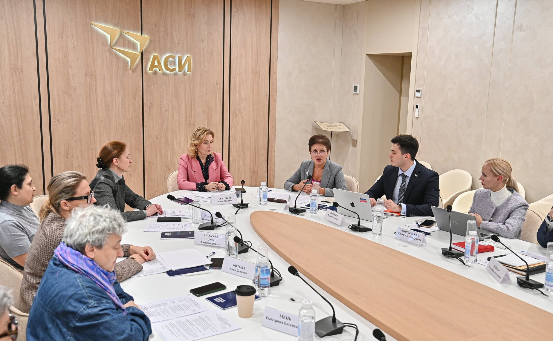Заместитель Председателя Совета Федерации Инна Святенко провела заседание рабочей группы «Социальные проекты» Агентства стратегических инициатив