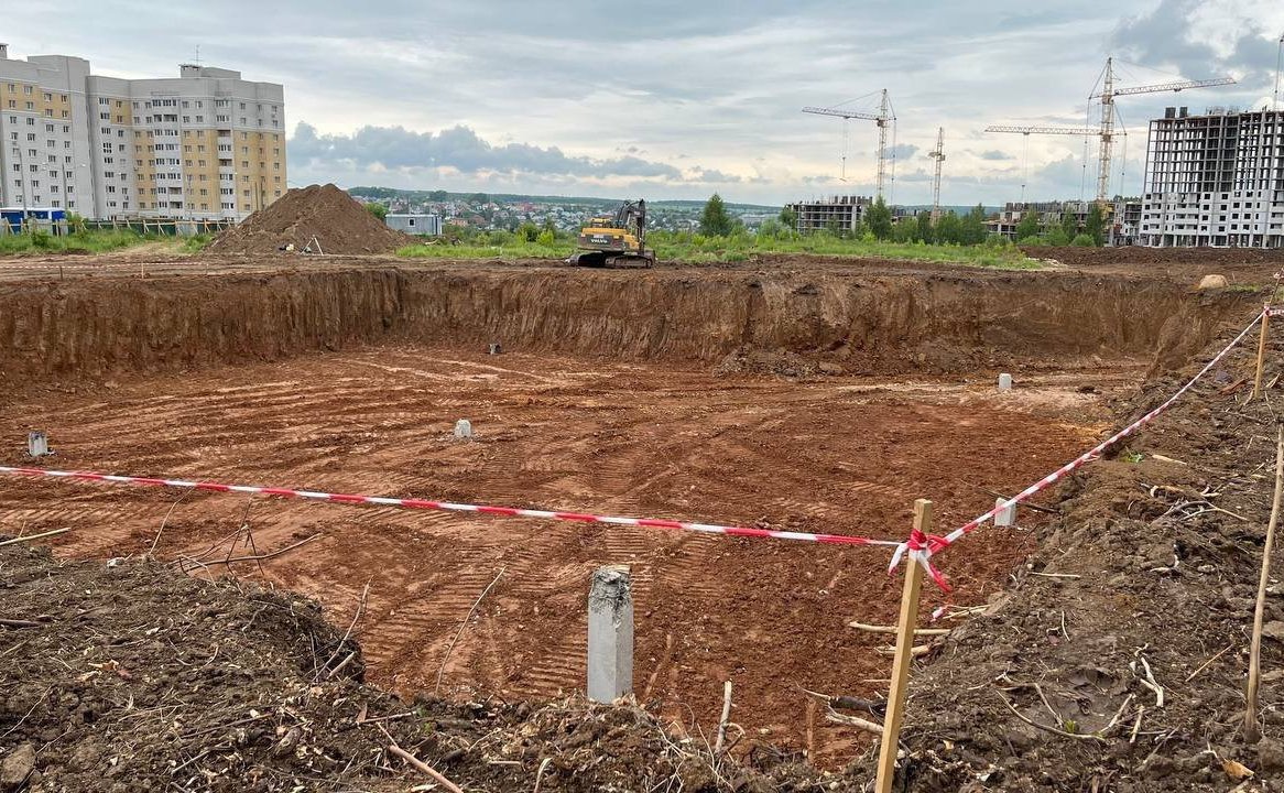 Андрей Шохин посетил будущий Кутузовский сквер и школу в микрорайоне Веризино