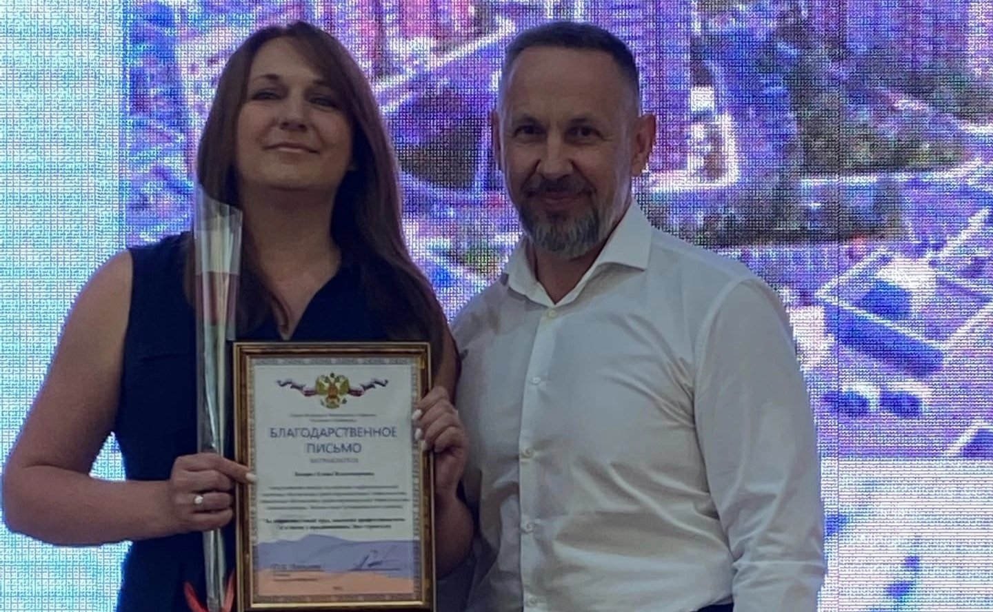 Олег Алексеев принял участие в торжественном мероприятии в детской школе искусств и поздравил строителей