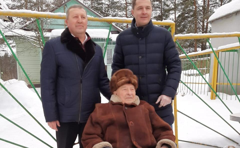 Сергей Березкин поздравил ветерана Великой Отечественной войны с юбилеем