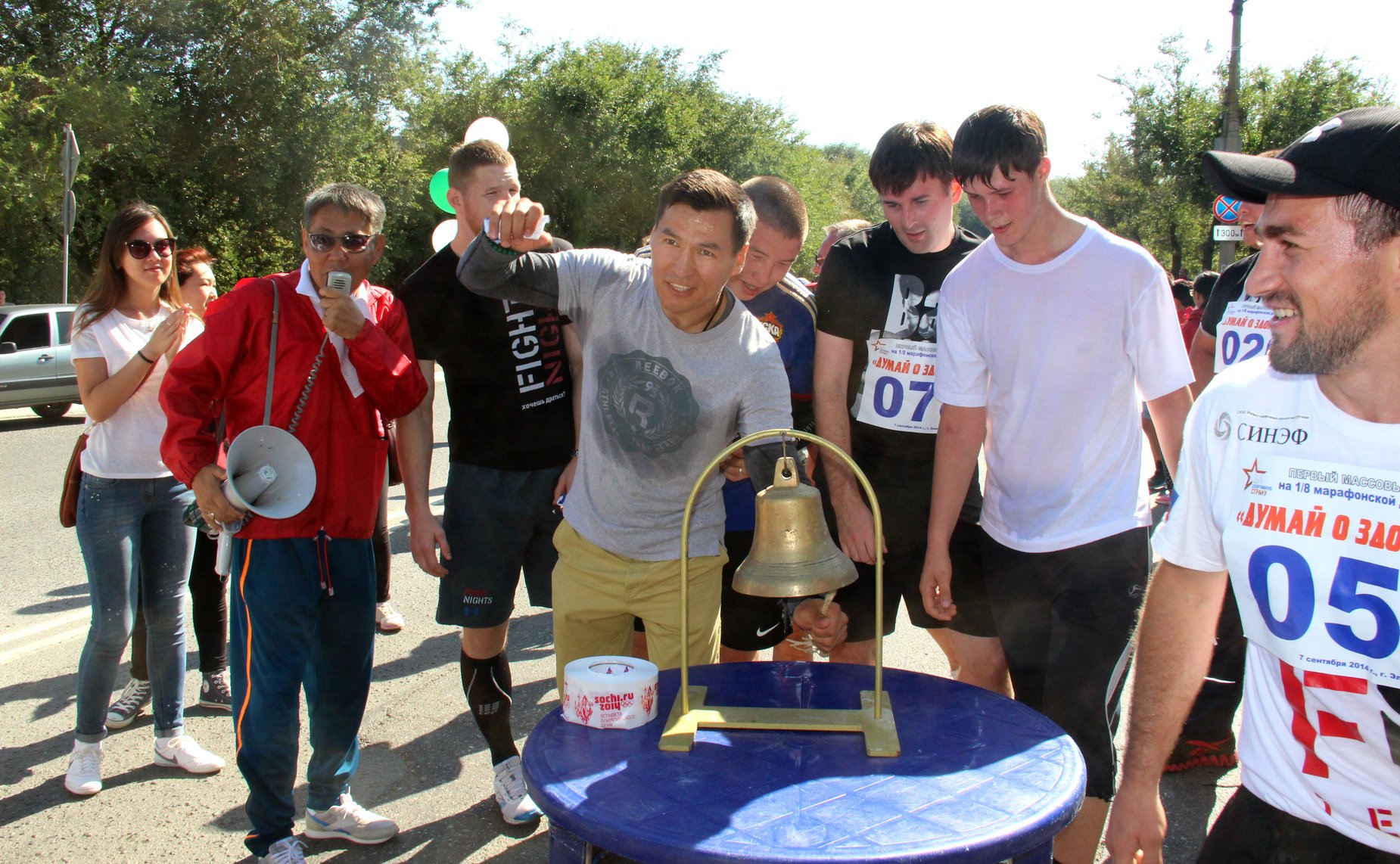 Б. Хасиков принял участие в состоявшемся в Элисте Дне Здоровья