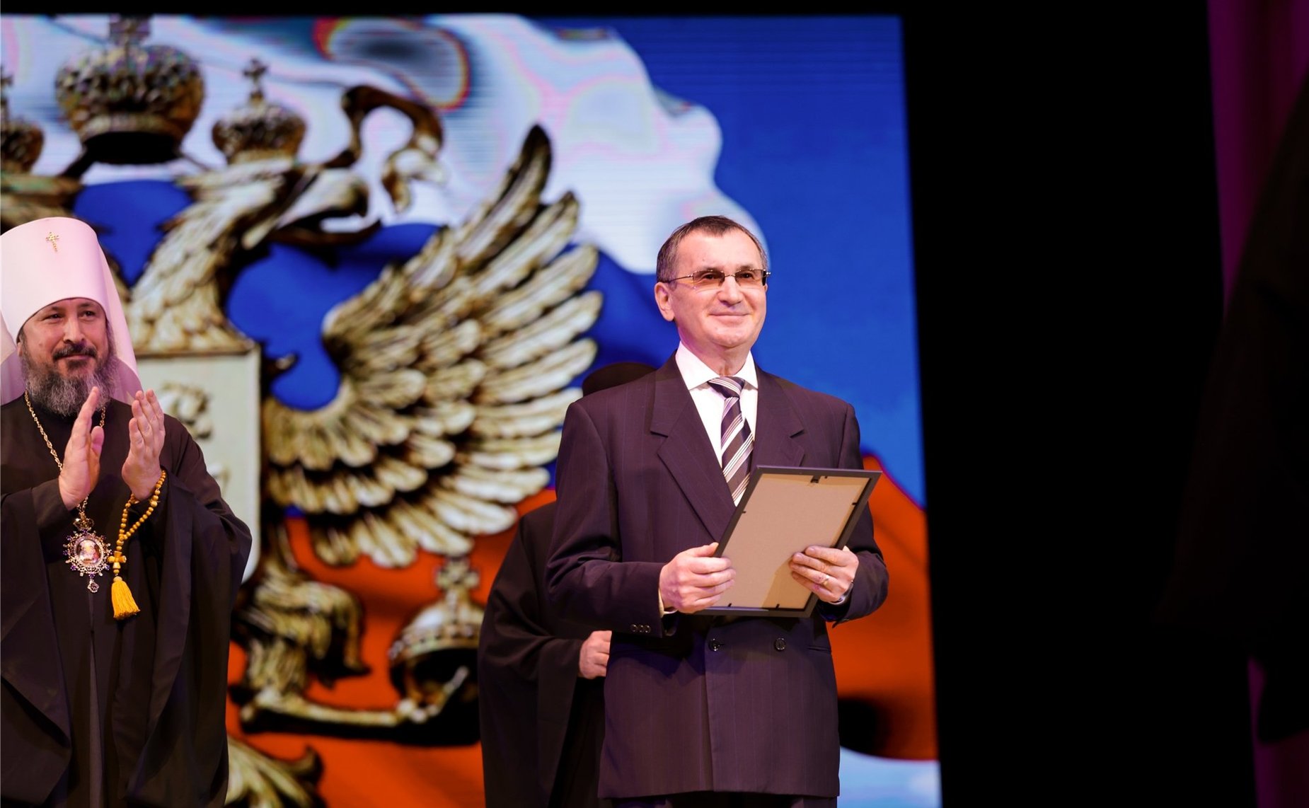 Николай Федоров принял участие в торжественном вечере, посвященном праздникам Рождества Христова и Богоявления Господня и 75-летию Чебоксарско-Чувашской епархии