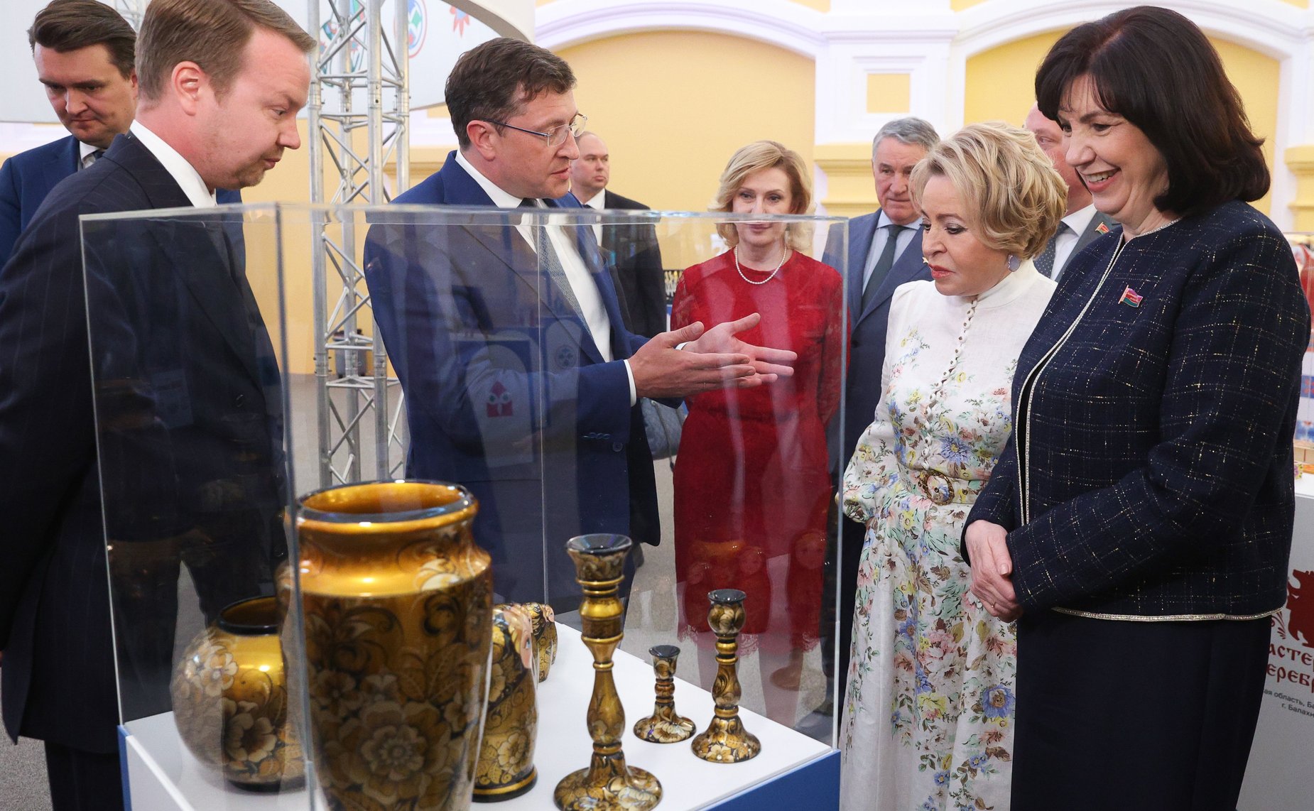 Тематическая выставка народных художественных промыслов. ХII Форум регионов России и Беларуси