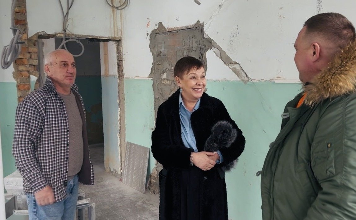 Игорь Кастюкевич ознакомился с ходом ремонтных работ в здании поликлиники