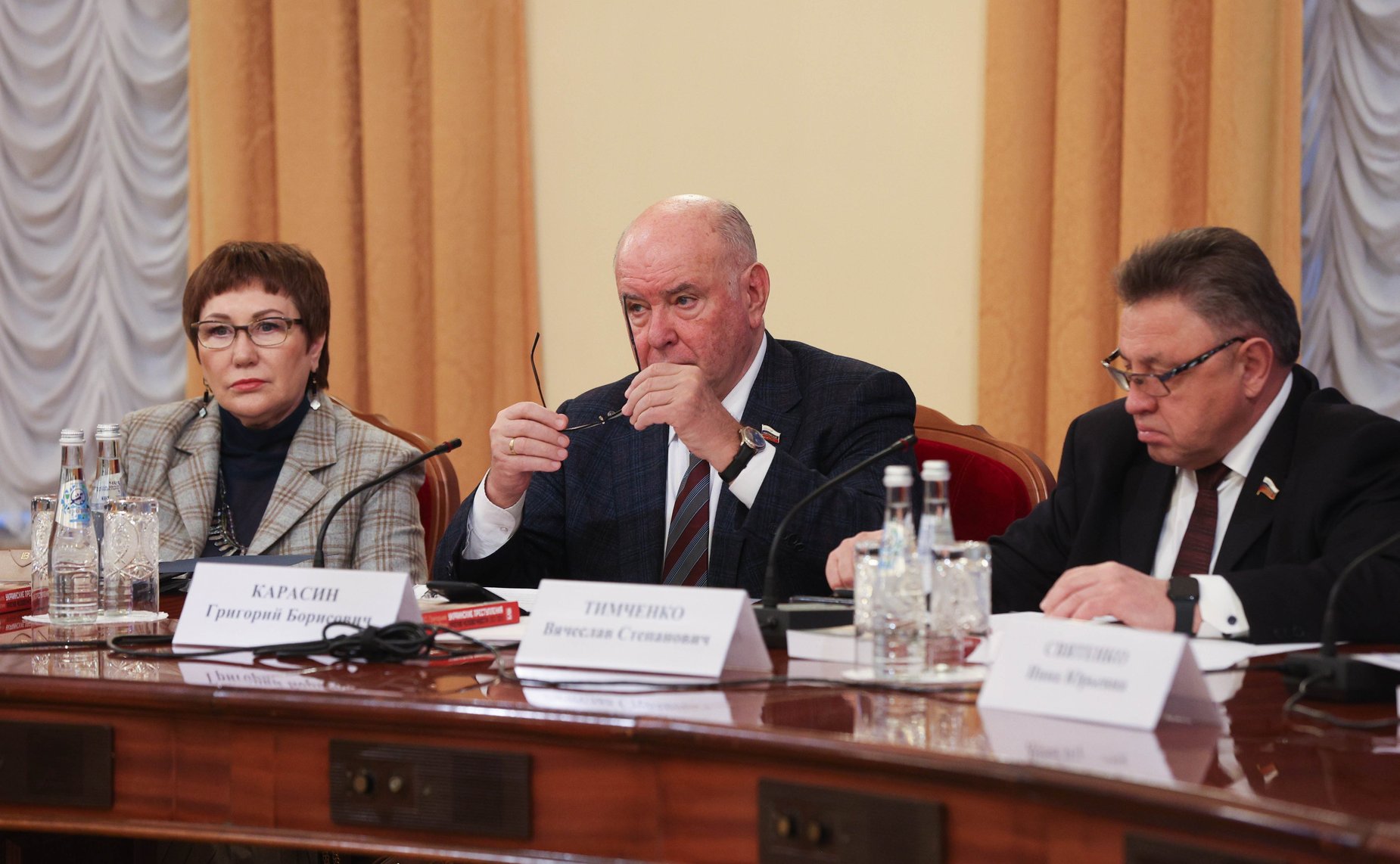 Заседание парламентской комиссии по расследованию преступных действий в отношении несовершеннолетних со стороны киевского режима