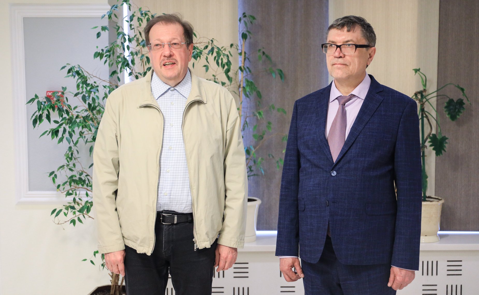 Открытие в Совете Федерации выставки художника Валерия Константинова «Россия негасимый свет»