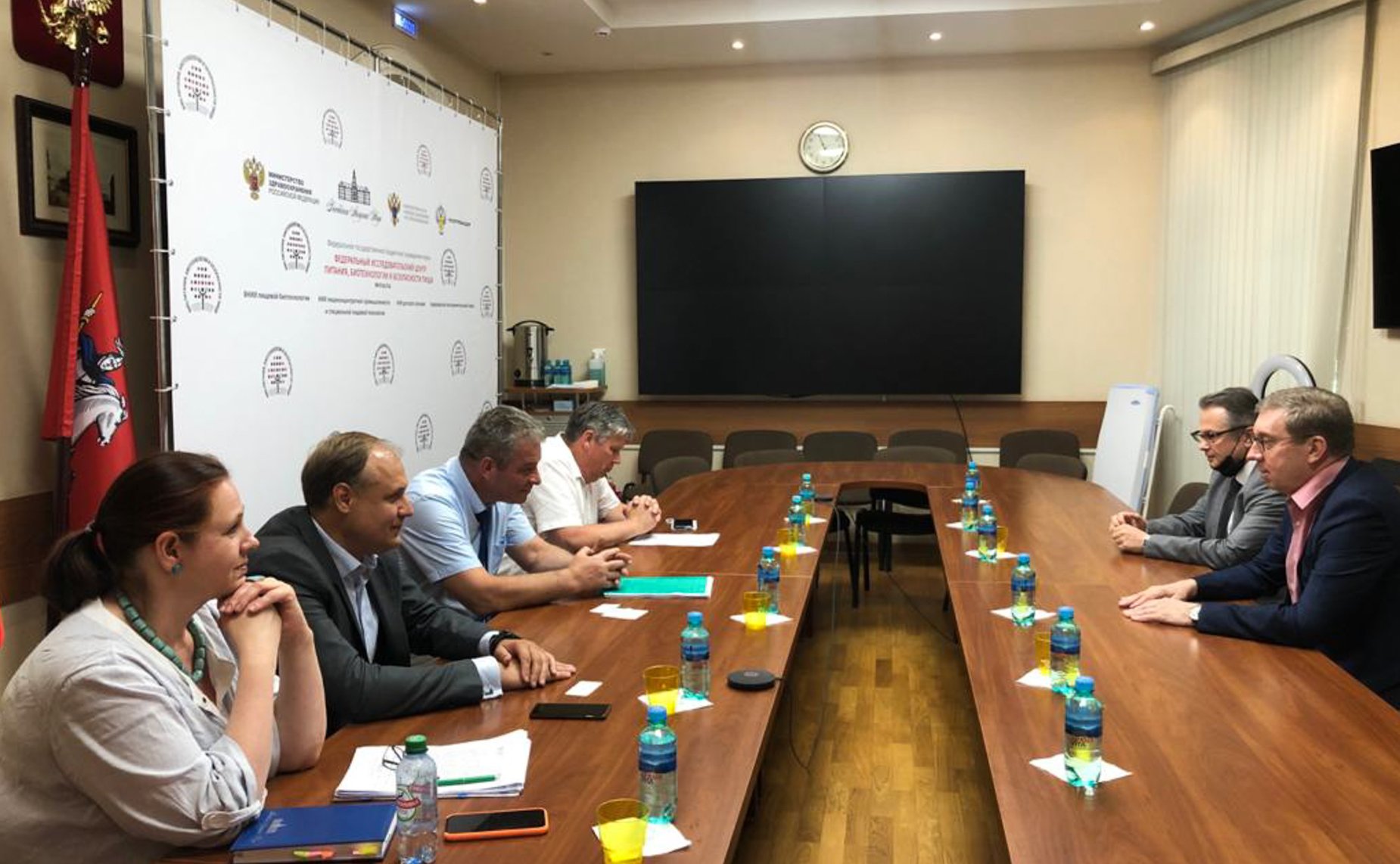 Алексей Майоров провел совещание по вопросам обеспечения защиты прав потребителей и санитарно-эпидемиологического благополучия граждан